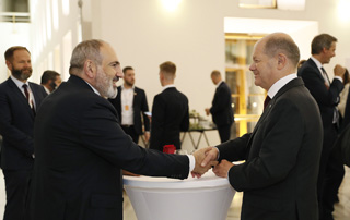 Премьер-министр Пашинян провел встречу с канцлером Германии