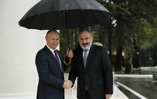 Nikol Pashinyan et Vladimir Poutine se rencontrent à Sochi