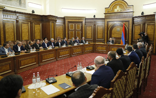 Le Premier ministre a reçu un groupe d'hommes d'affaires ukrainiens d'origine arménienne


