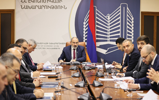 Премьер-министру представлен отчет о деятельности министерства экономики за 2022 год