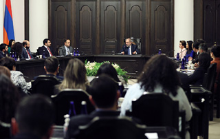 Պետք է աշխատենք արդյունավետություն և զարգացում ապահովելու ուղղությամբ. Վարչապետն ընդունել է «իԳործ» ծրագրի մասնակիցներին