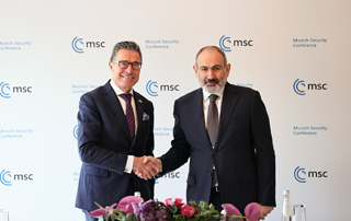 Վարչապետը հանդիպել է ՆԱՏՕ-ի նախկին գլխավոր քարտուղար Անդերս Ֆոգ Ռասմուսենի հետ