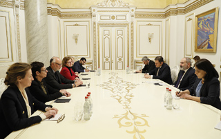 Nikol Pashinyan a reçu l'ancien Premier ministre français, Édouard Philippe