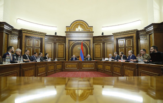 PM Pashinyan chairs Security Council session 