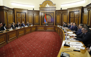 Les rapports de performance 2022 des cabinets des Vice-Premiers ministres sont présentés au Premier ministre