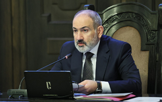 Надеемся, что в ближайшее время произойдут конкретные подвижки как в переговорном формате Степанакерт-Баку, так и в формате Армения-Азербайджан: премьер-министр