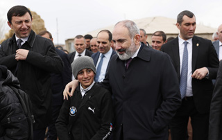 The Prime Minister toured the communities of Aragatsotn Province and familiarized himself with the course of state programs

