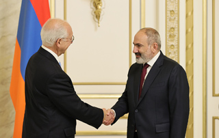 Le Premier ministre a reçu le Président du Conseil Français-Arméniens