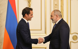 Le Premier ministre Pashinyan a reçu le Représentant spécial du Secrétaire général de l'OTAN, M. Javier Colomina