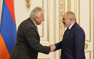Prime Minister Pashinyan receiveս the Deputy Prime Minister of Hungary Zsolt Semjén