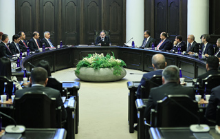 Правительство установило отдельные направления видов социальных расходов, максимальные размеры компенсаций