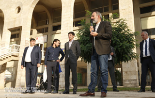 Le discours de Nikol Pashinyan lors de la rencontre avec les habitants d'Artashat.