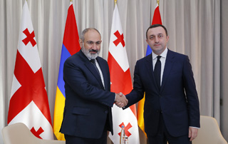 Nikol Pashinyan et Irakli Garibashvili se rencontrent à Batumi 