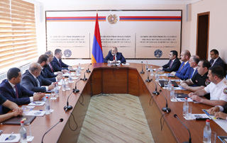 The Prime Minister presented with the performance report 2022 and current programs of the Kotayk regional administration 