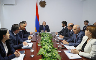 Rapport de performance 2022 et programmes en cours de l'administration régionale de Syunik présentés au Premier ministre