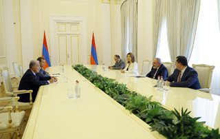 Nikol Pashinyan a accueilli Romano Prodi