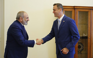 Վարչապետը հրաժեշտի հանդիպում է ունեցել Արգենտինայի դեսպանի հետ