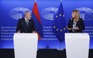 Prime Minister Pashinyan and Roberta Metsola make statements and answer the questions of media representatives

