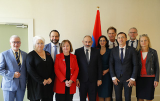 Le Premier ministre Pashinyan a rencontré un groupe de députés européens 

