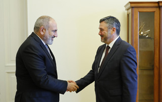 Nikol Pashinyan receives the Ambassador of Lithuania to Armenia