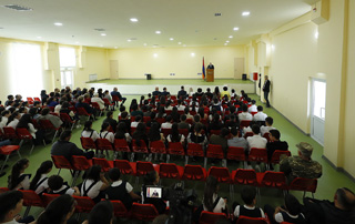 Nous voulons que nos enfants sortent de l'école forts intellectuellement, physiquement et psychologiquement, a déclaré le Premier ministre lors de la visite de l'école primaire n°1 nouvellement construite dans la ville de Yeghegnadzor