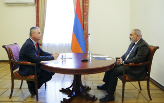 The Prime Minister receives the newly appointed Ambassador of Poland to Armenia