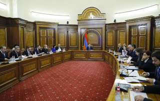 PM Pashinyan chairs the discussion of draft culture strategy 