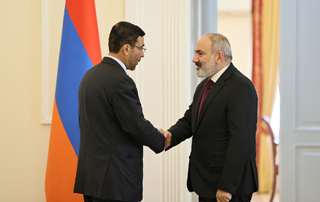 Les questions liées au développement de la coopération économique entre l'Arménie et les Émirats arabes unis ont été discutées