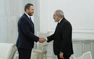 Премьер-министр Пашинян принял министра иностранных дел Эстонии