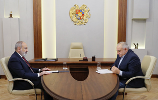 Интервью премьер-министра Никола Пашиняна Петросу Казаряну

