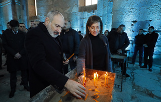 Премьер-министр вместе с супругой присутствовал на рождественском концерте в церкви Св. Григория в Аруче