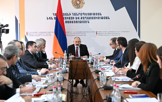 Премьер-министру представлен отчет о деятельности Службы миграции и гражданства за 2023 год