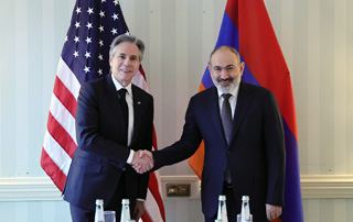 Prime Minister Nikol Pashinyan, the US Secretary of State meet in Munich