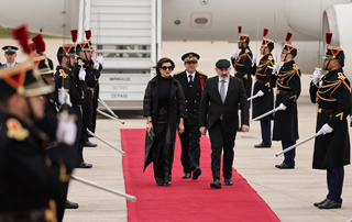 The Prime Minister arrives in Paris on a working visit with his wife