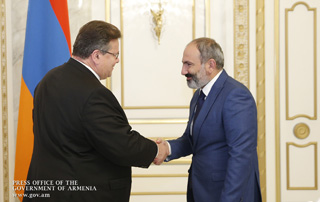 Nikol Pashinyan a reçu le ministre lituanien des Affaires étrangères, Linas Linkevičius
