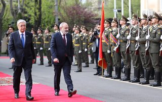 Nikol Pashinyan and Kassym-Jomart Tokayev discuss issues related to the development of Armenia-Kazakhstan cooperation

