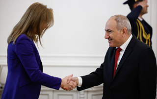 Le Premier ministre a reçu l'Ambassadrice des Pays-Bas nouvellement nommée en Arménie