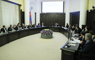Под председательством премьер-министра обсужден ряд законопроектов