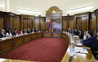 Под председательством премьер-министра обсуждены работы в сфере предотвращения коррупции