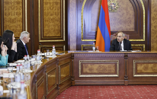 Le Premier ministre Pashinyan a présidé une réunion de travail sur la mise en œuvre de l’Accord global et renforcé de partenariat (CEPA) entre la République d’Arménie et l’Union européenne 