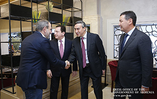 Les perspectives de développement de la coopération arméno-kazakhe dans le domaine de l'énergie ont été discutées