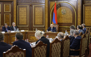 Премьер-министр Пашинян принял аккредитованных в странах Восточной Европы и Центральной Азии послов ЕС