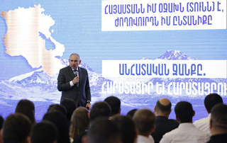 Վարչապետ Նիկոլ Փաշինյանն այցելել է Երևանի պետական համալսարան