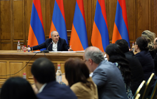 Une séance délocalisée du Conseil de la politique anti-corruption s'est tenue sous la présidence du Premier ministre