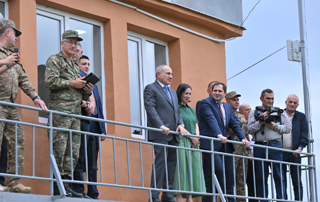 The Prime Minister observes Army Games competitions