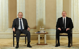 The Prime Minister of Armenia and the President of Azerbaijan meet in Abu Dhabi