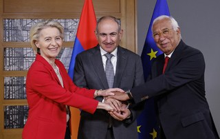 À l’issue de la rencontre trilatérale entre Nikol Pashinyan, António Costa et Ursula von Der Leyen, un communiqué de presse conjoint a été adopté