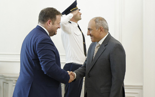 Le Premier ministre Pashinyan a reçu le ministre d’État britannique, Stephen Doughty 

