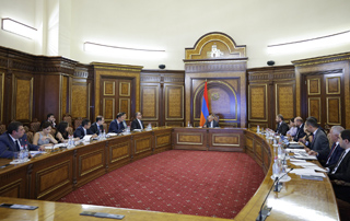 Քննարկվել են անկանխիկ գործառնությունների խթանման միջոցառումների մեխանիզմները

