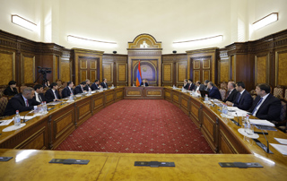 Վարչապետի գլխավորությամբ քննարկվել են ջրային ոլորտին վերաբերող հարցեր